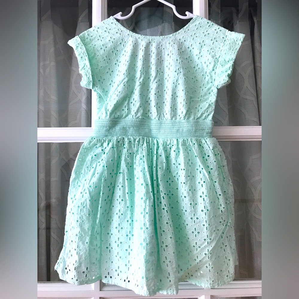 Cat & Jack 4T seafoam light green eyelet lace dress w/ bow - Excellent condition